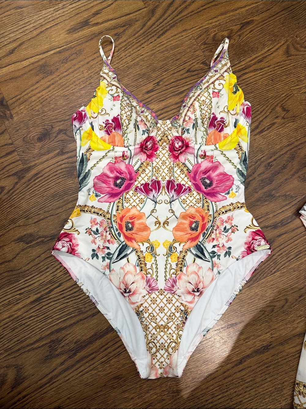 Camilla Destiny Calling one piece swimsuit large and matching sarong OS - Picture 2 of 11